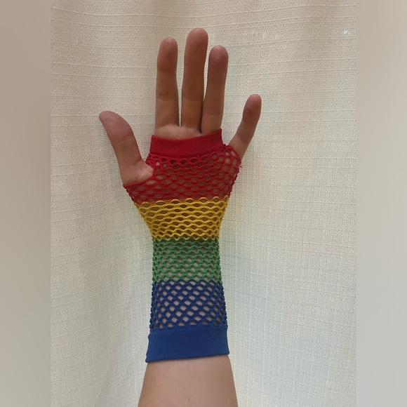 Rainbow Fishnet Gloves (OS) - Picture 3 of 4